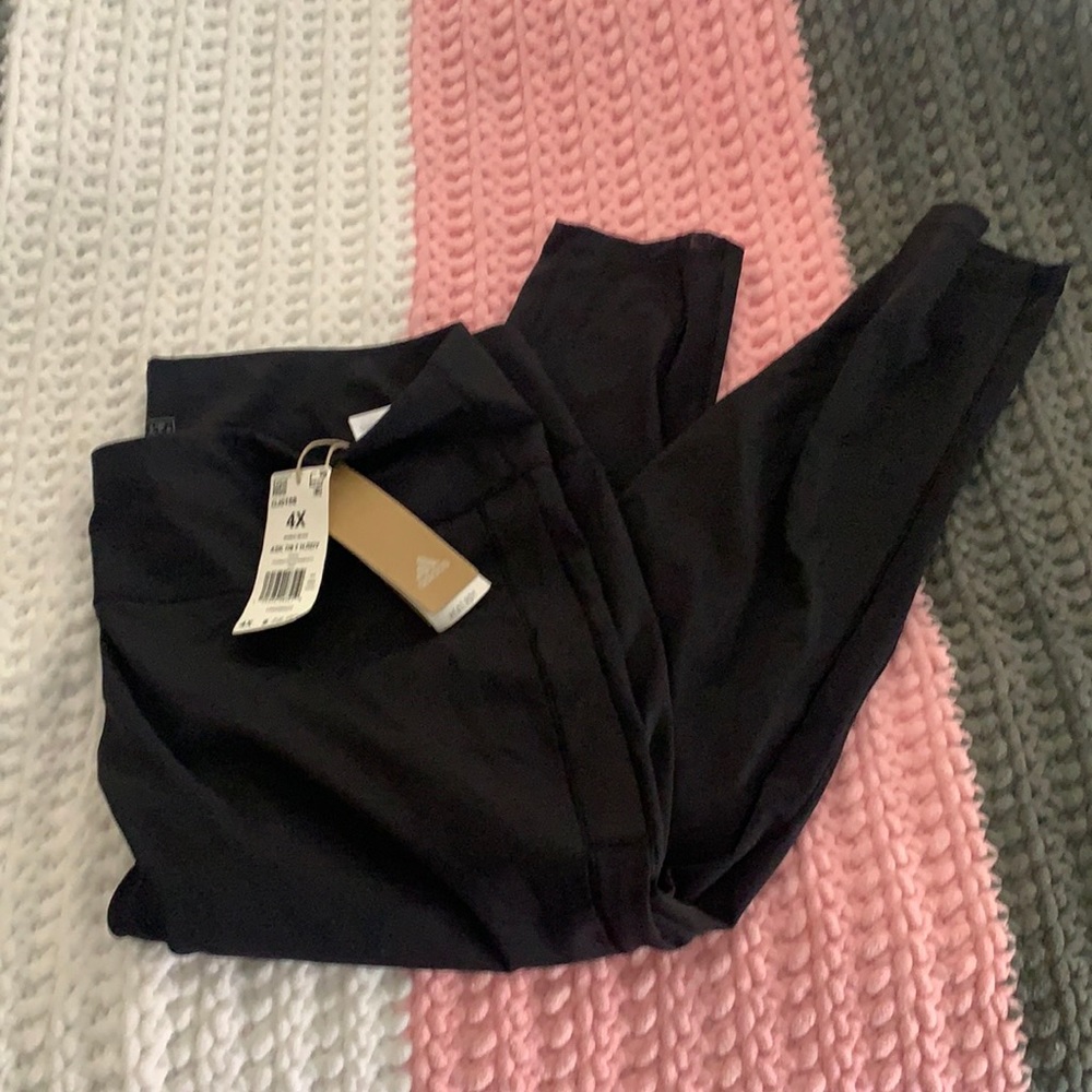 Adidas 7/8 leggings size 4X brand new with tags.